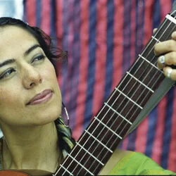 La Cumbia Del Mole Chords by Lila Downs