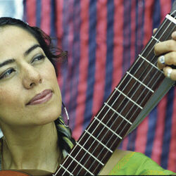 La Cumbia Del Mole Chords by Lila Downs