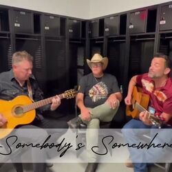 Somebodys Somewhere Chords by Due West