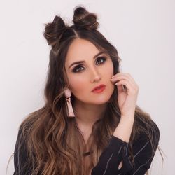 Borron Y Cuenta Nueva Chords by Dulce María
