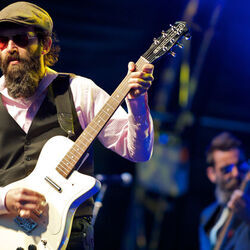 Wonderful Glorious Bass tabs by EELS