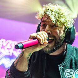 Crawling Acoustic Chords by Electric Callboy (Eskimo Callboy)