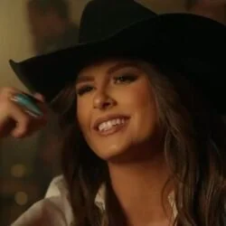 Cowboy Friends Chords by Ella Langley