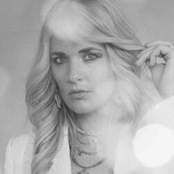 Better Days Chords by Elles Bailey