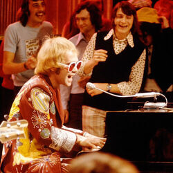 Elton John chords for Bennie and the jets