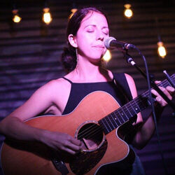 Emily Rose chords for Alma