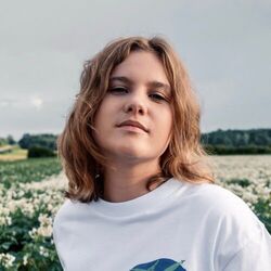 Tes Jamais Venue Acoustic Live Chords by Emma Peters