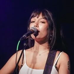 About Me Chords by Esha Tewari