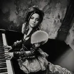 Snow White Queen Tab by Evanescence