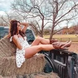A Real Fine Place To Start Intro Tab by Sara Evans