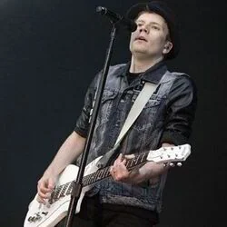 Fake Out Tab by Fall Out Boy