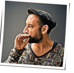 Biscuits Ukulele Chords by Fink