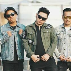 Menanggung Rindu Chords by Five Minutes