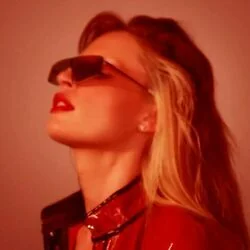 Beckys So Hot (Ver2) Chords by FLETCHER