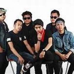 Aqilah Acoustic Chords by Floor 88