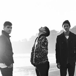 A Beginners Guide To Destroying The Moon Bass tabs by Foster The People
