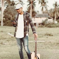Banya Yang Antri Chords by Frendy Felubun
