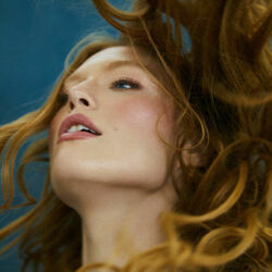 Weekends Chords by Freya Ridings