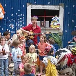 In Dem Walde Steht Ein Haus Chords by Gabi Walde