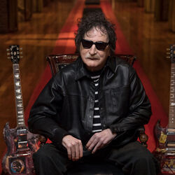 Autofemicidio Chords by Charly Garcia