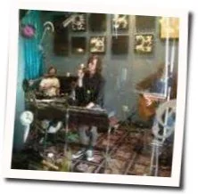 Puppets Dangling Chords by Jacco Gardner