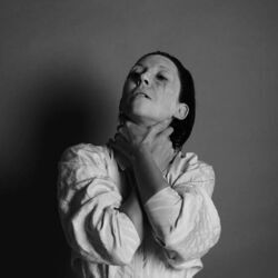 I Am She'll I Am Bone Chords by Gazelle Twin