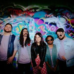 Not Good At Goodbyes Chords by The Glimmers