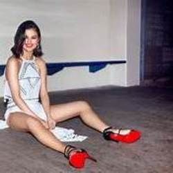 Hold On Chords by Selena Gomez