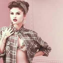 Vício  Chords by Selena Gomez