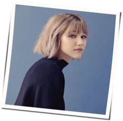 Darkness Keeps Chasing Me Ukulele Chords by Grace VanderWaal