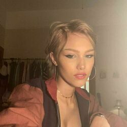 Free Me Ukulele Chords by Grace VanderWaal