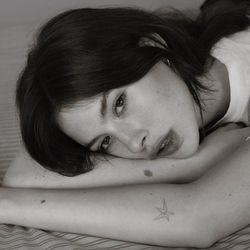 Amelie Tabs by Gracie Abrams