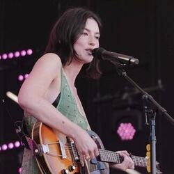 Let It Happen Chords by Gracie Abrams