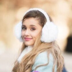 Snow In California Chords by Ariana Grande