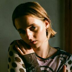 How Are You Not Freaking Out Chords by Greta Isaac