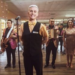 Cumbia A La Gente Chords by Guaynaa