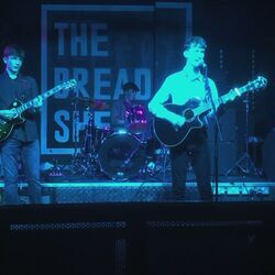 161 Live Chords by The Guest List