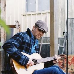 Going Nowhere Tonight Chords by Dave Gunning