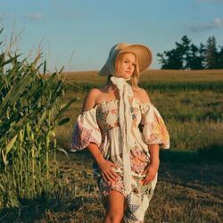 College Town Chords by Hailey Whitters