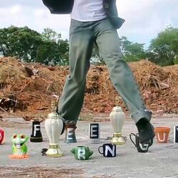 Different Guy Chords by The Hails