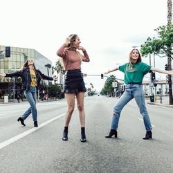 Want You Back Bass tabs by HAIM