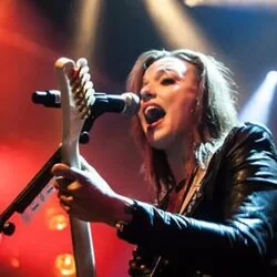 Break In (Ver2) Chords by Halestorm