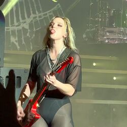 I Am The Fire  Intro by Halestorm