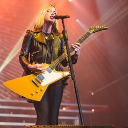 In Your Room Bass tabs by Halestorm