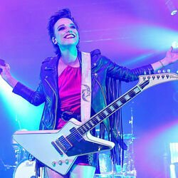 Time Man Chords by Halestorm