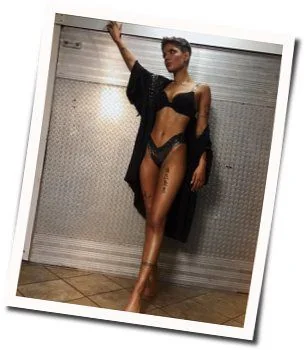 100 Letters Issues Chords by Halsey