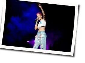 Alone Chords by Halsey