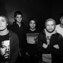 Fingers Crossed Chords by Handguns