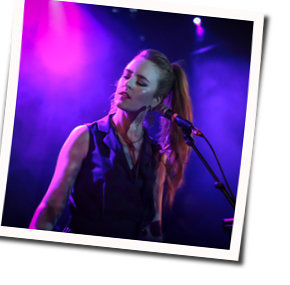 Standing On The Roof Of The World Chords by Hannah Peel