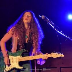 Looking Glass Chords by Hannah Wicklund